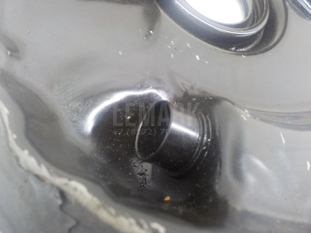 Крышка двигателя передняя