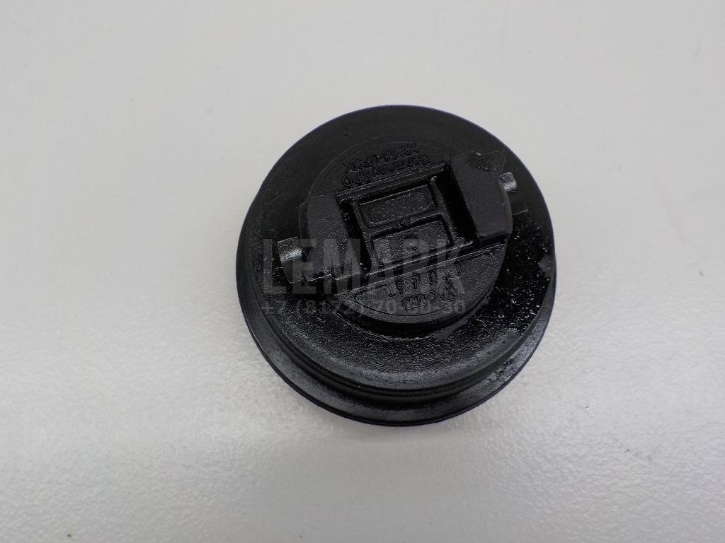 Крышка маслозаливной горловины