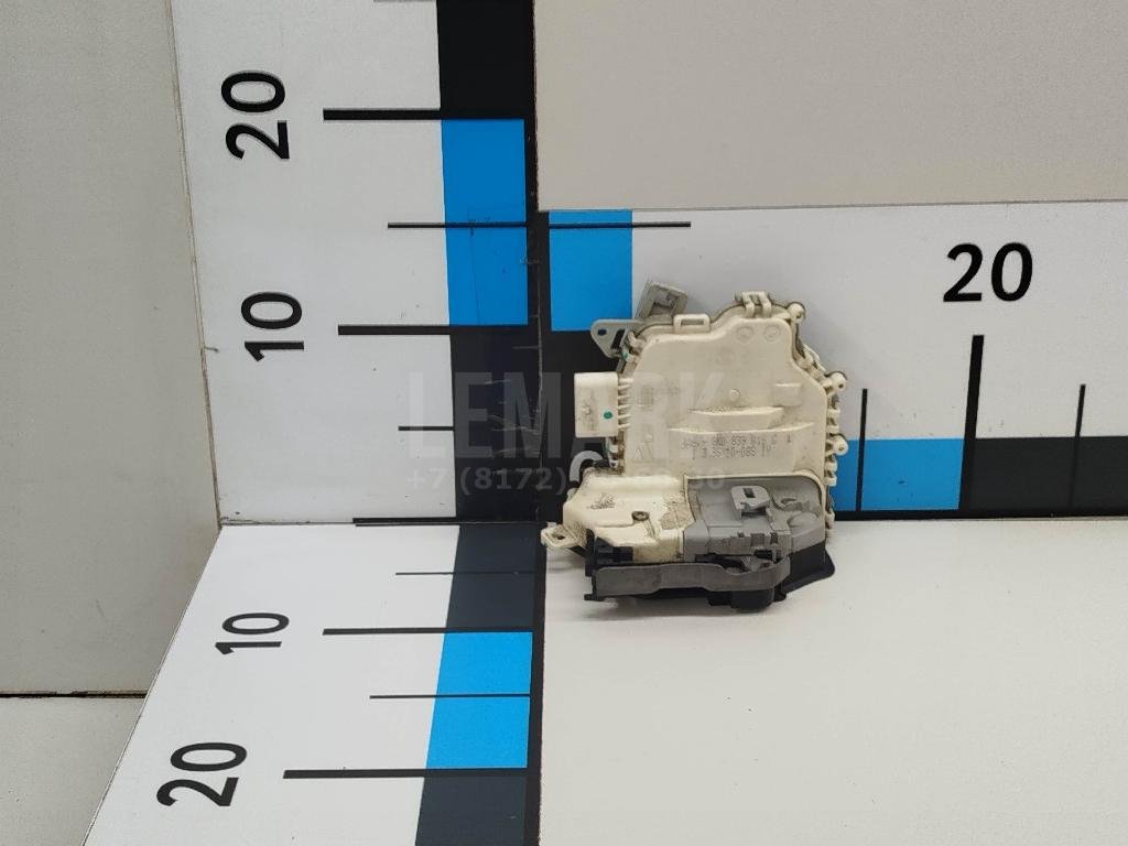 Замок двери задней левой