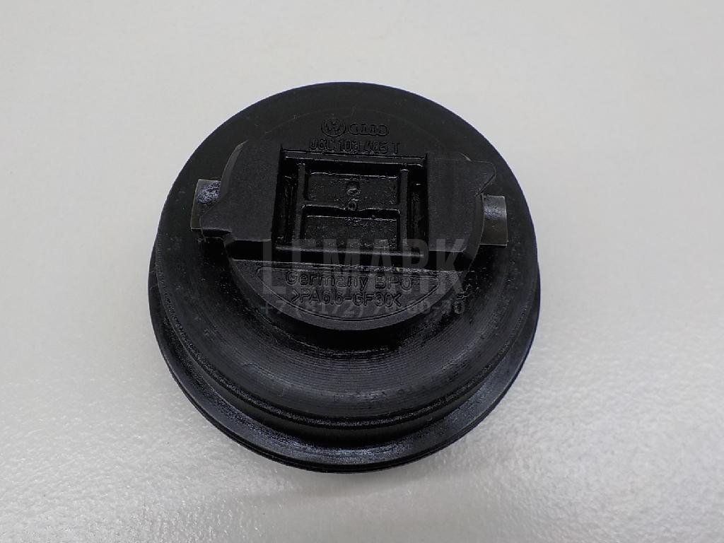 Крышка маслозаливной горловины