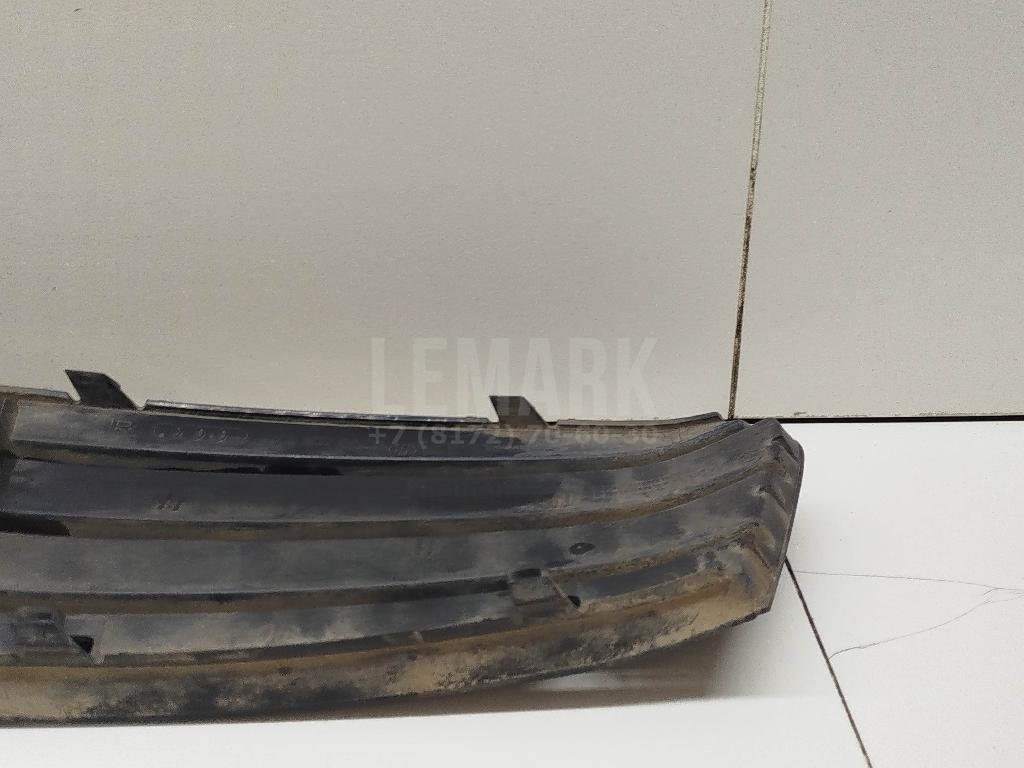 Решетка в бампер правая