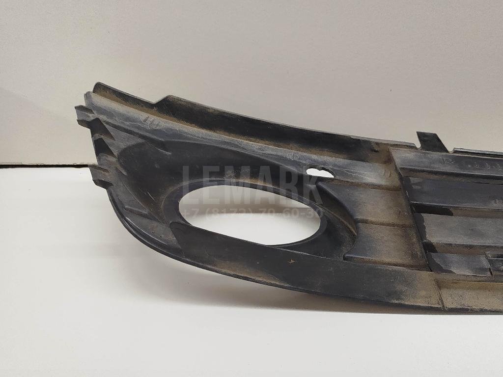 Решетка в бампер правая