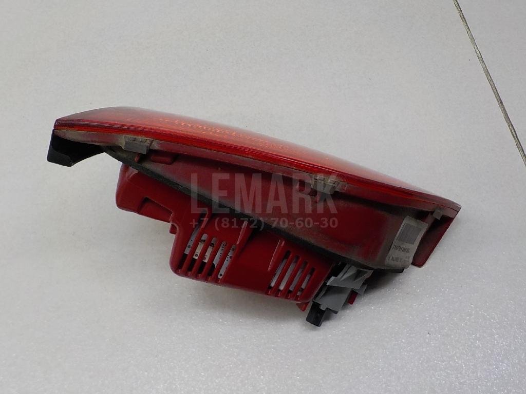 Фонарь задний внутренний правый