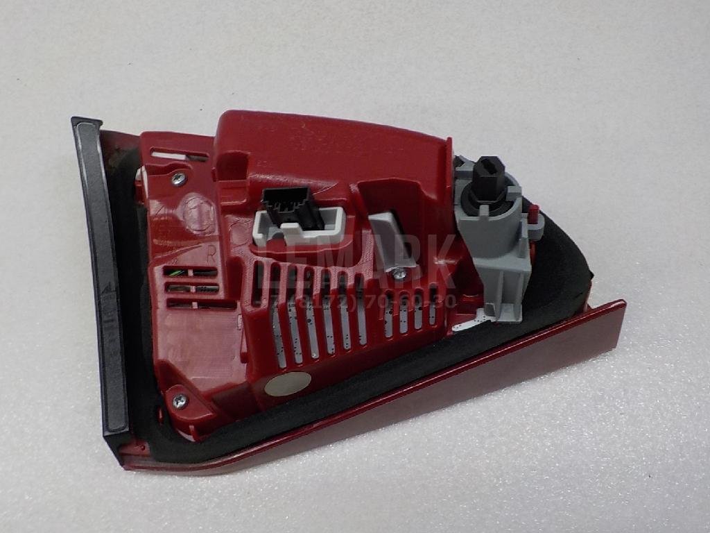 Фонарь задний внутренний правый