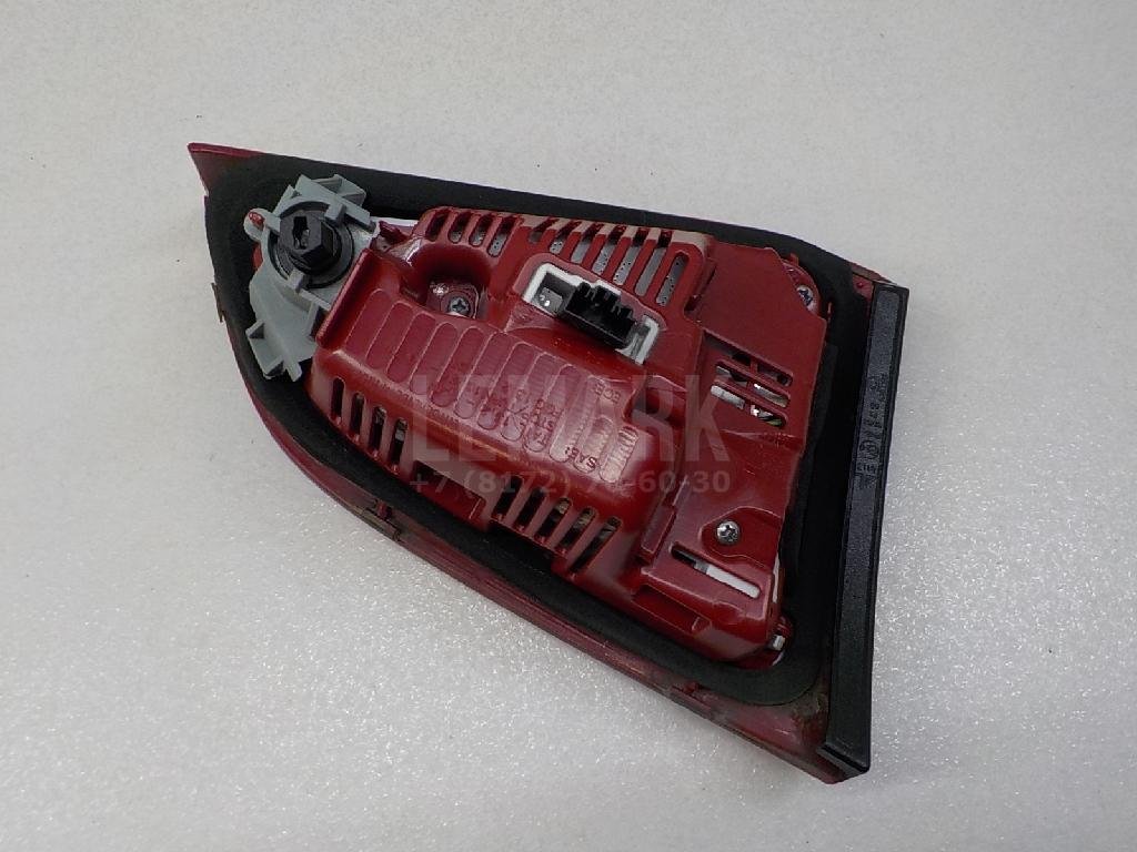 Фонарь задний внутренний правый