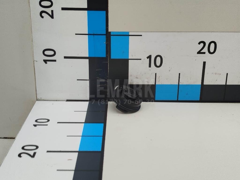 Крышка маслозаливной горловины