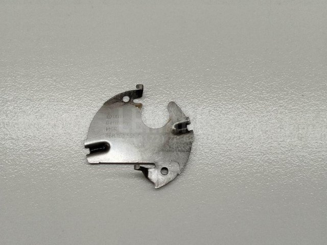 Маслоотражатель