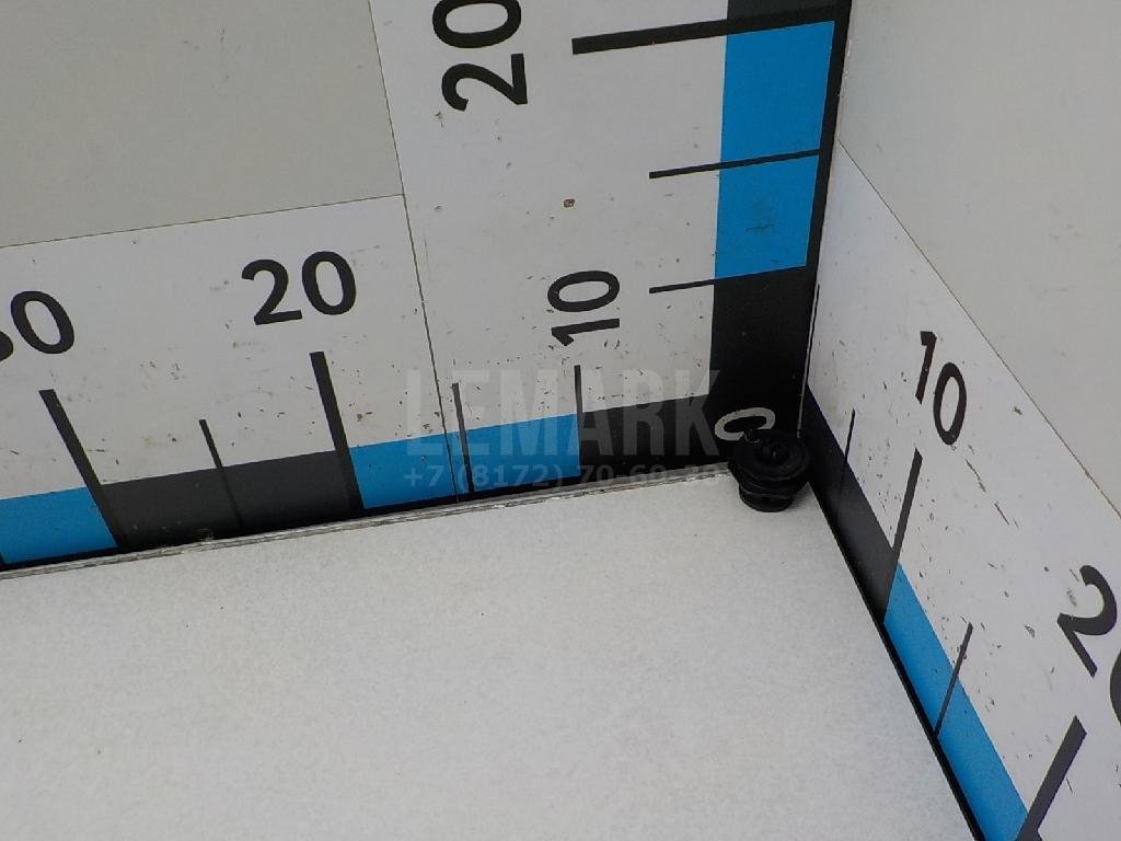 Отбойник капота