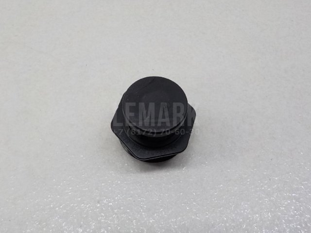 Отбойник капота