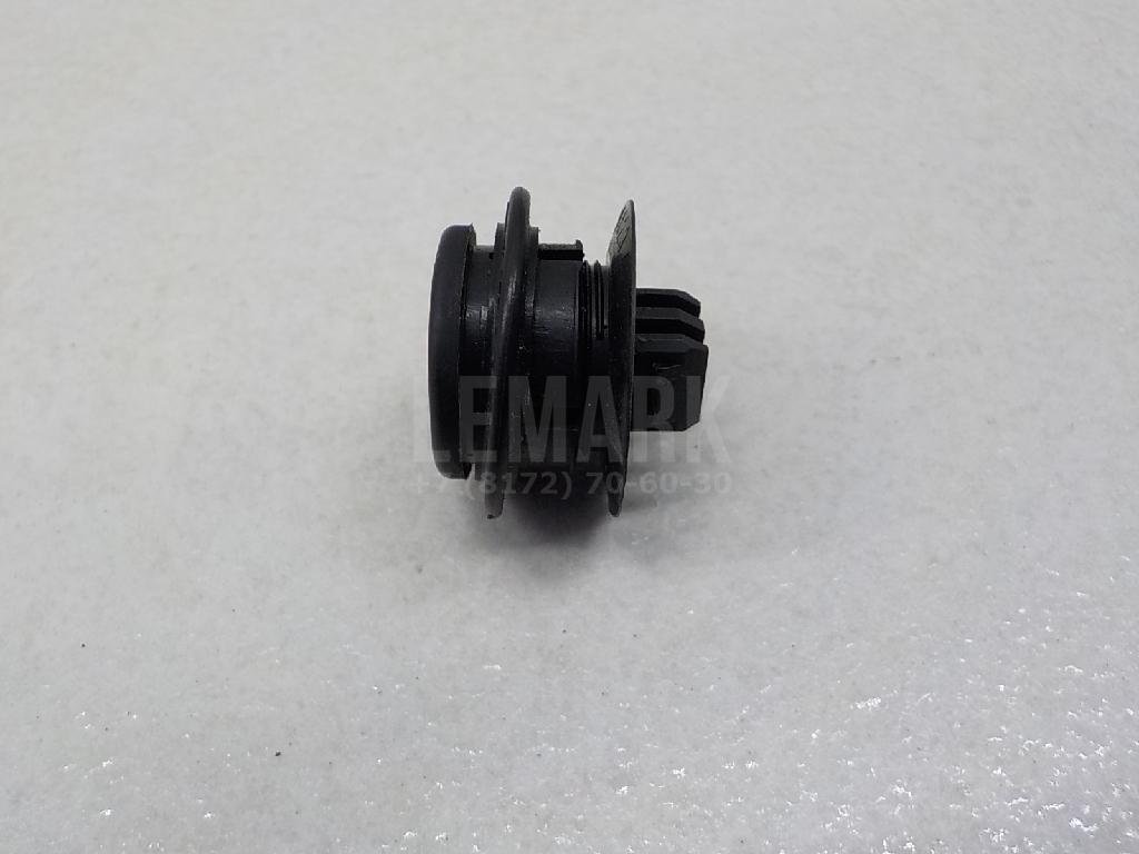 Отбойник капота