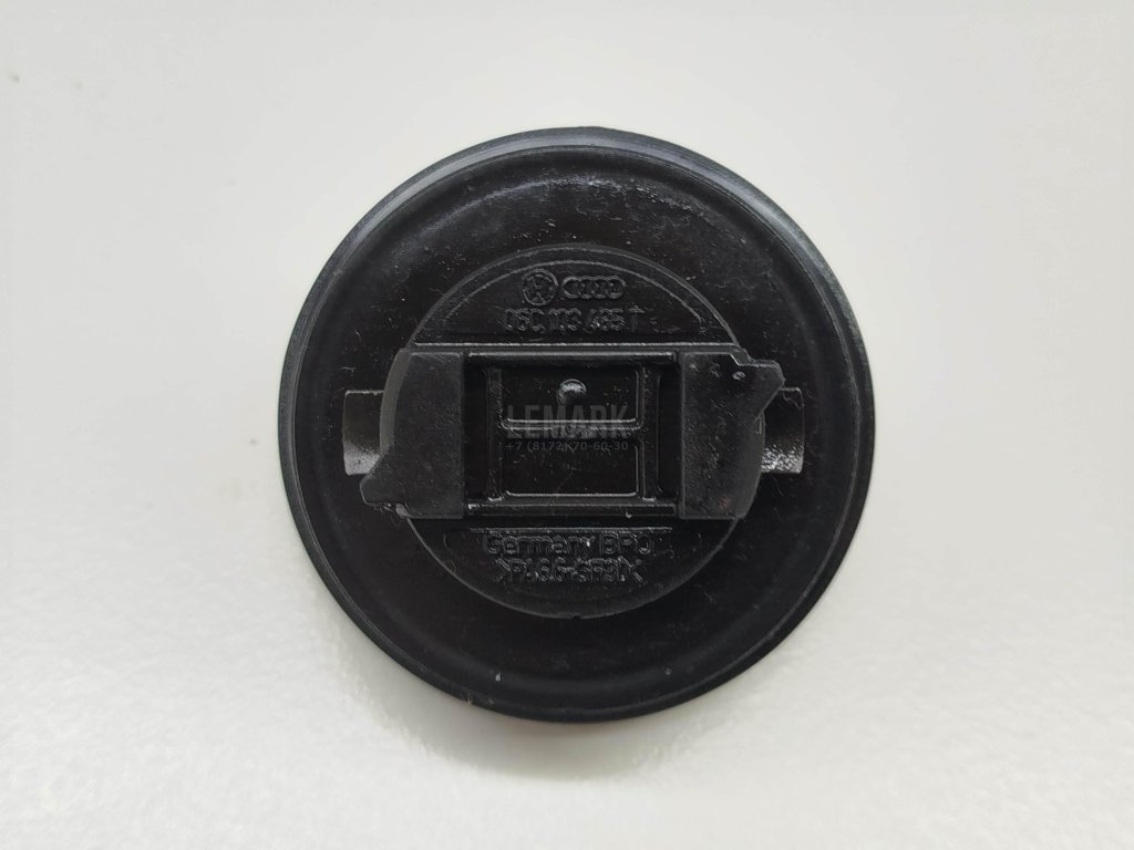 Крышка маслозаливной горловины