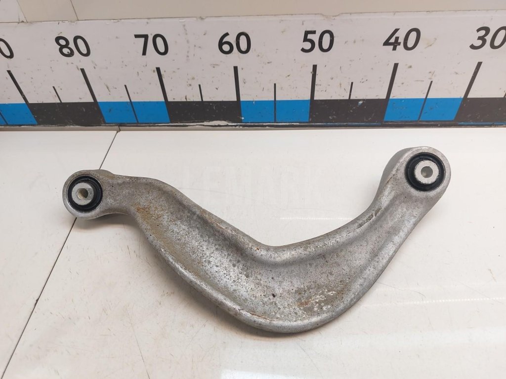 Рычаг задний верхний левый