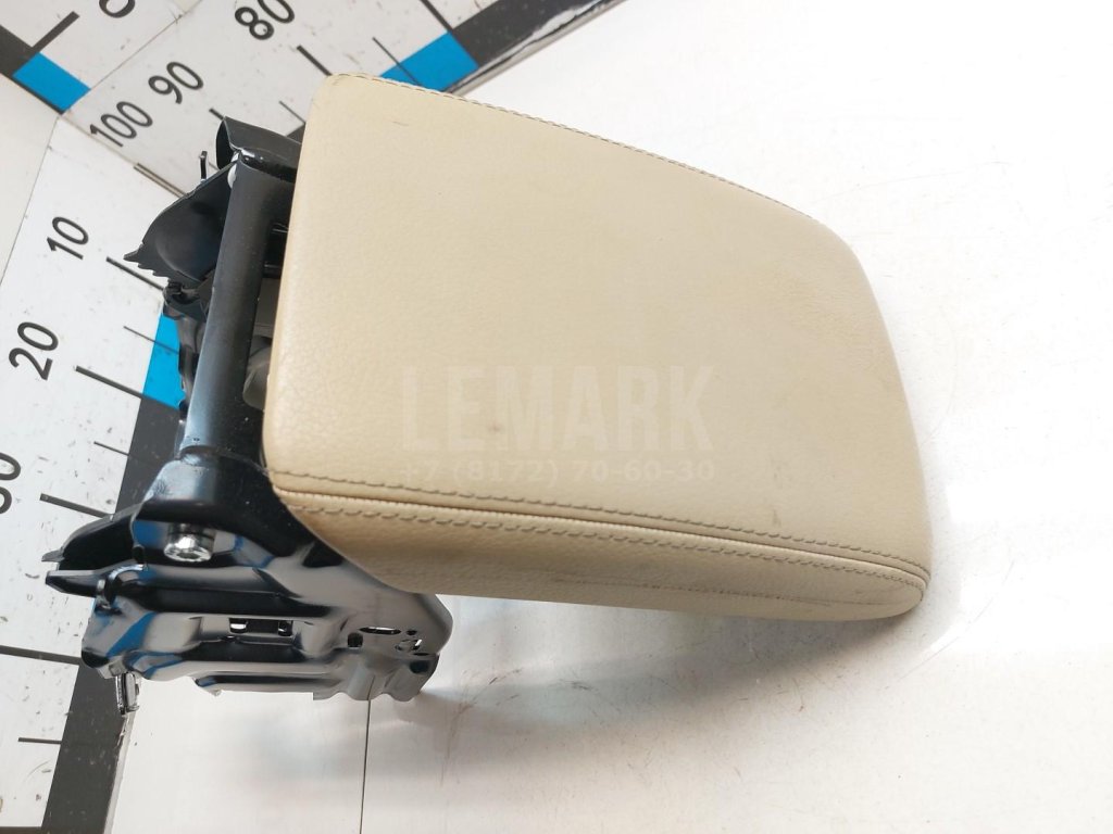 Подлокотник