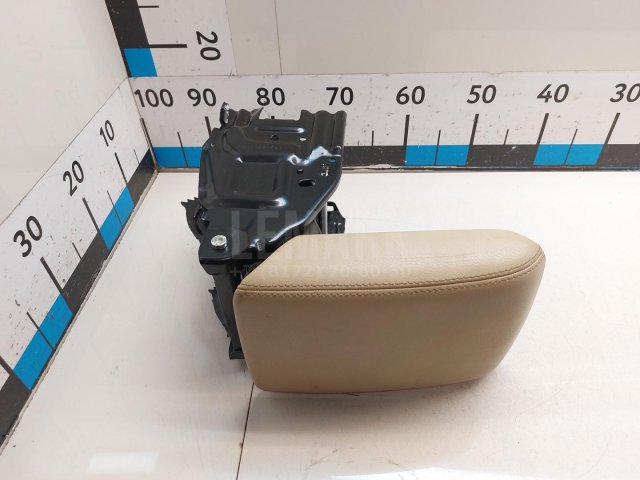 Подлокотник