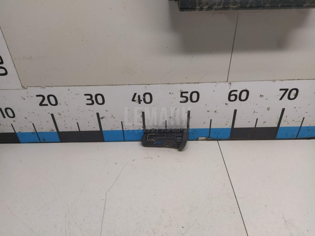 Направляющая подголовника