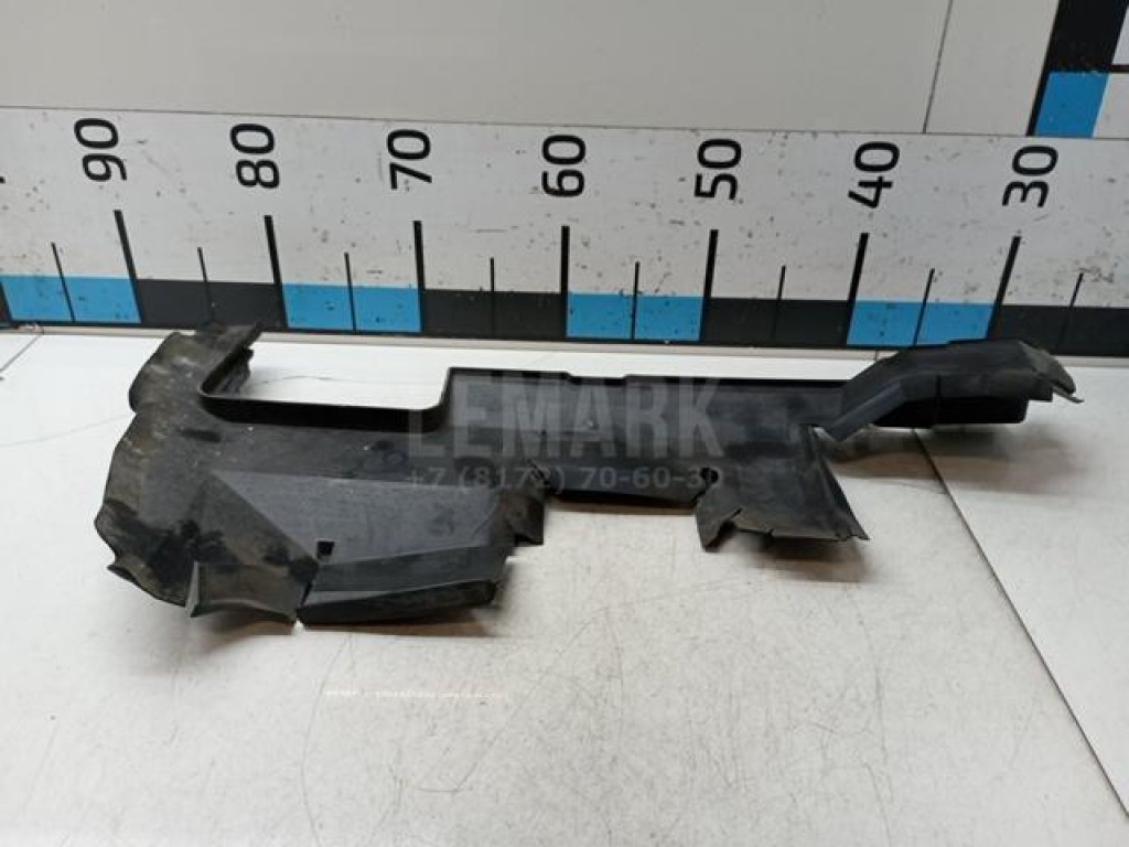 Воздуховод радиатора правый