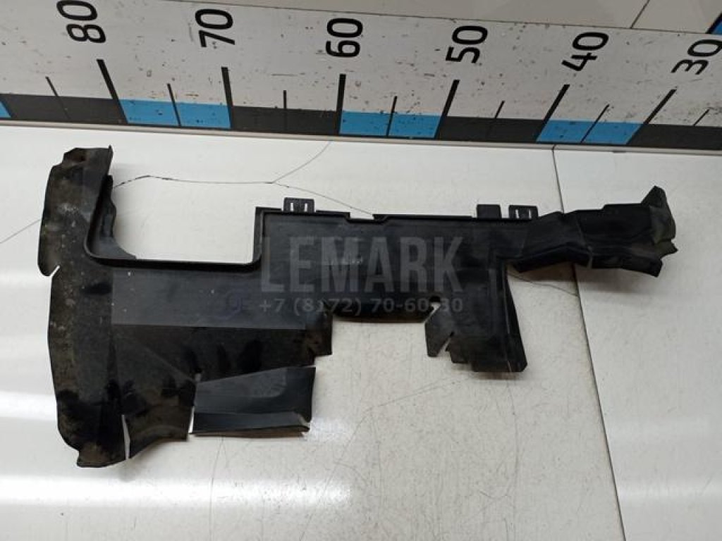 Воздуховод радиатора правый