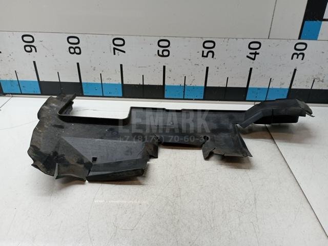 Воздуховод радиатора правый