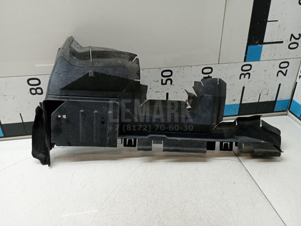 Воздуховод радиатора правый