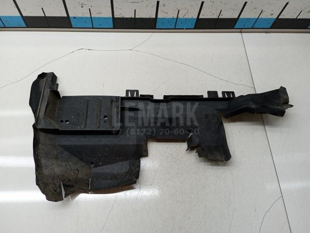 Воздуховод радиатора правый