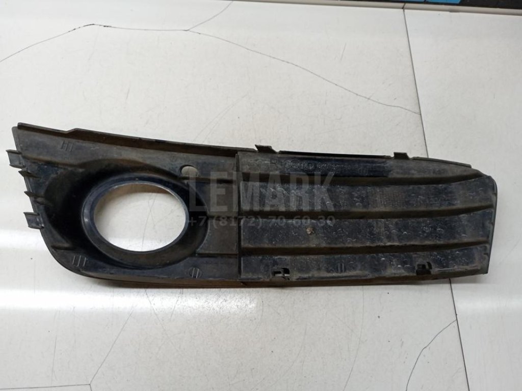 Решетка в бампер правая