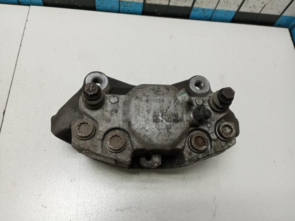 Суппорт тормозной передний правый