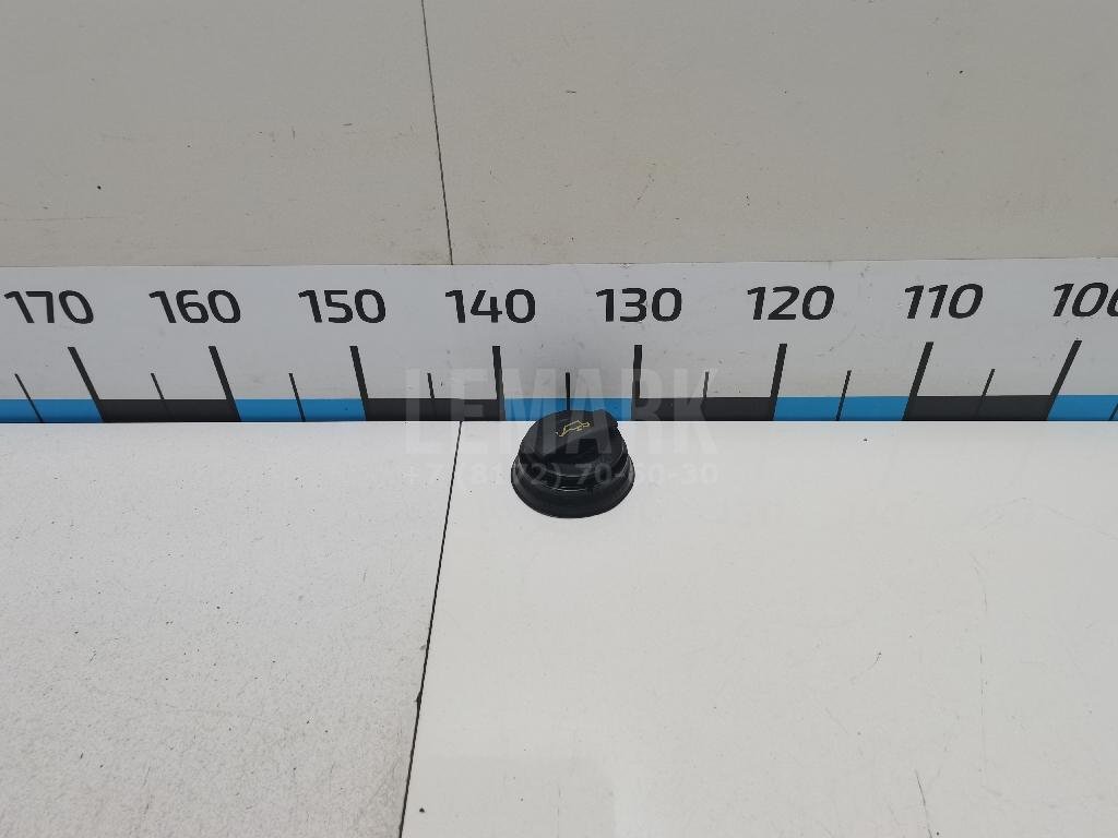 Крышка маслозаливной горловины