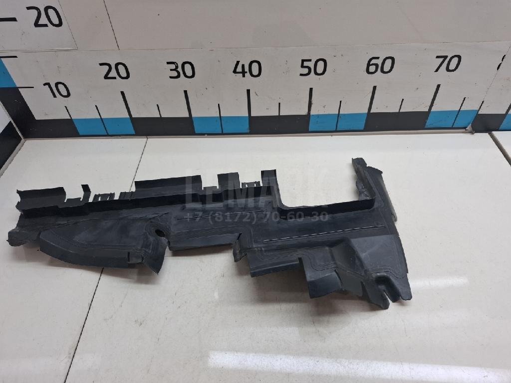 Воздуховод радиатора правый