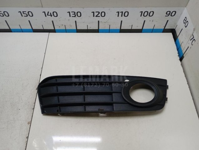 Решетка в бампер правая