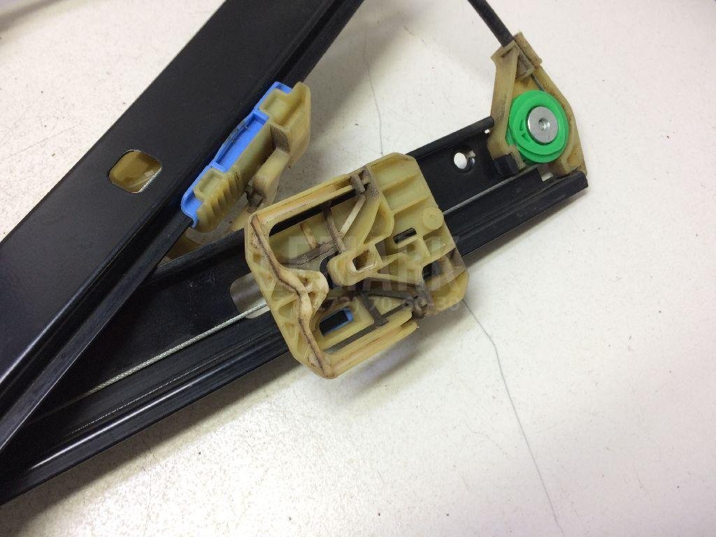 Стеклоподъемник электр. передний левый