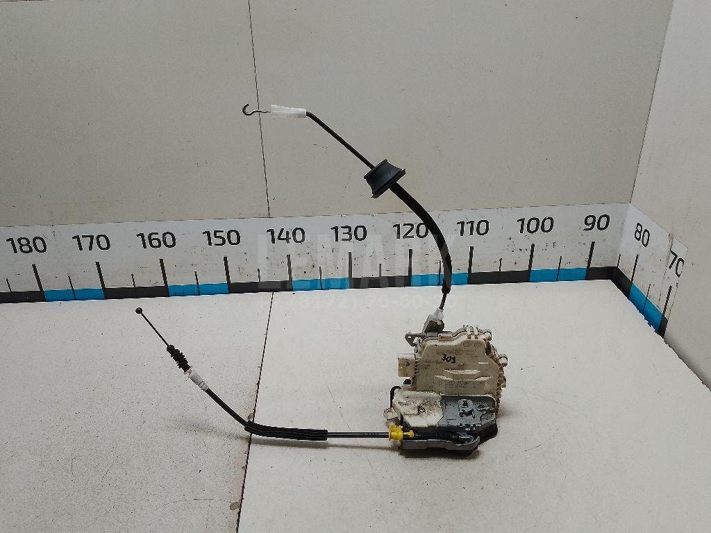 Замок двери задней левой