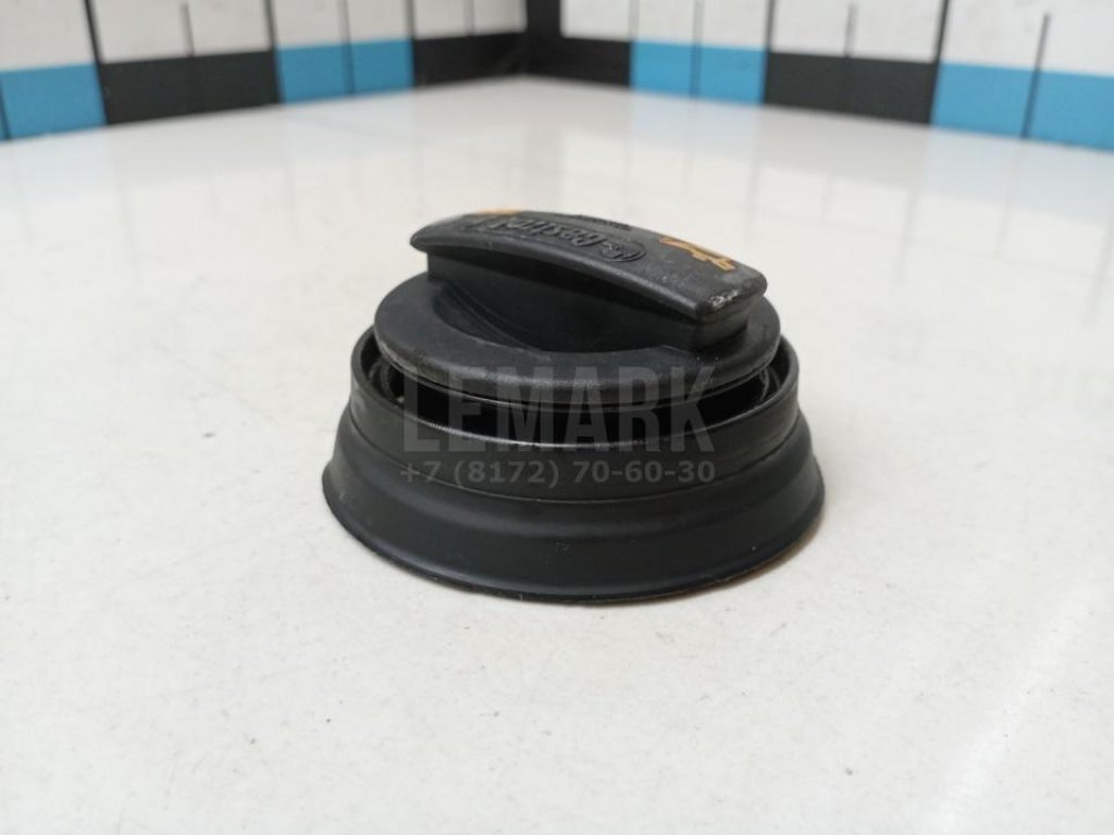 Крышка маслозаливной горловины