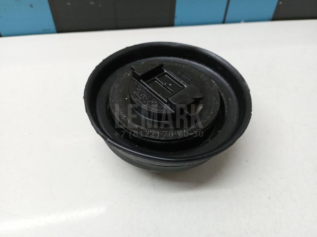 Крышка маслозаливной горловины