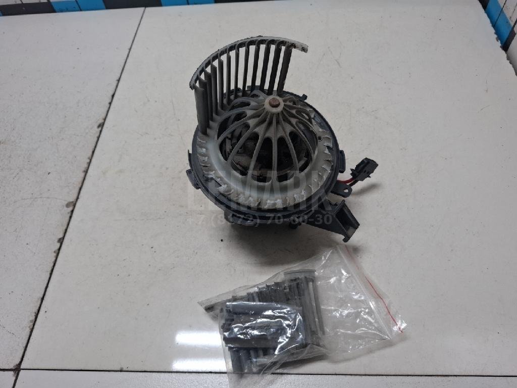 Моторчик отопителя для  Audi 80/90 [B3] 1986-1991