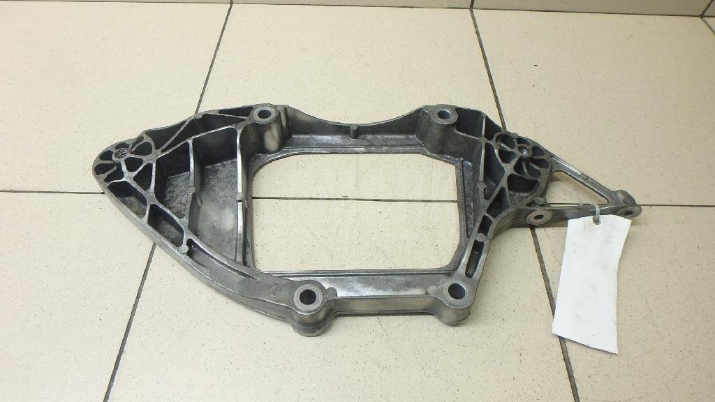 Кронштейн редуктора