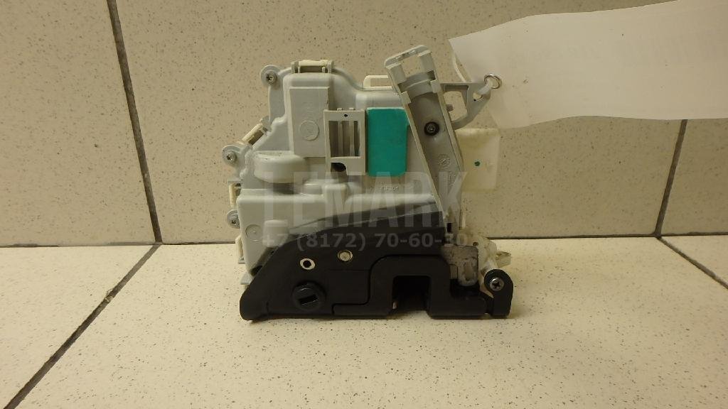 Замок двери задней левой