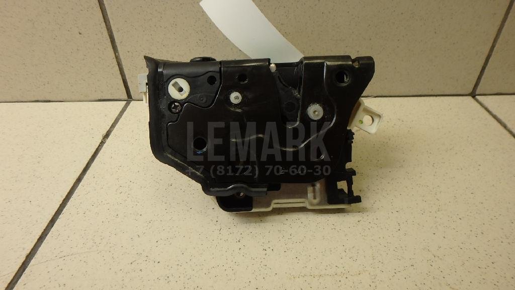 Замок двери задней левой