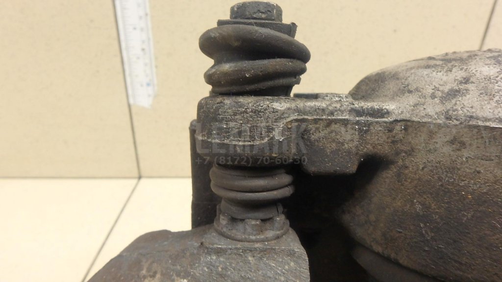 Суппорт тормозной передний правый