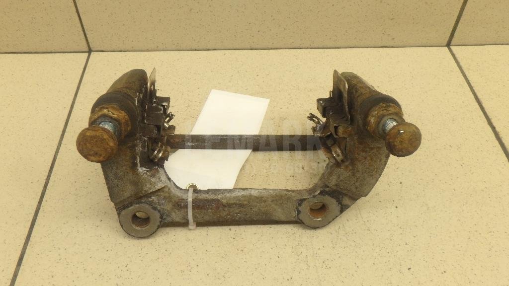 Скоба суппорта заднего левого