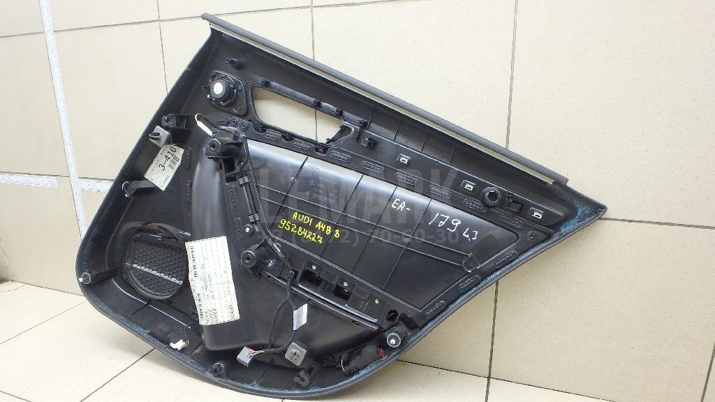 Обшивка двери задней левой