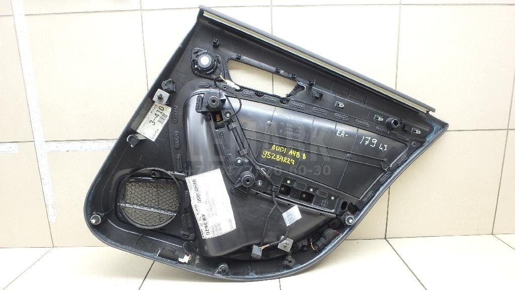 Обшивка двери задней левой