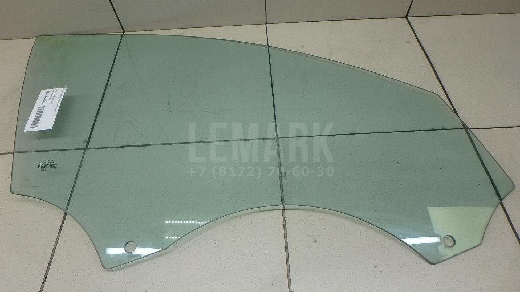 Стекло двери передней правой