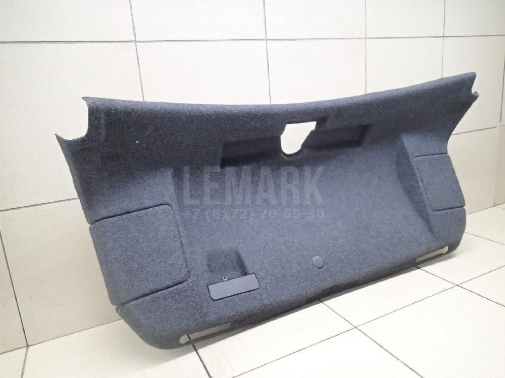 Обшивка крышки багажника