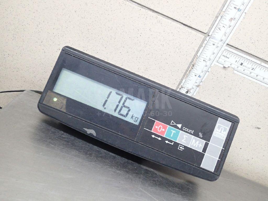 Обшивка крышки багажника