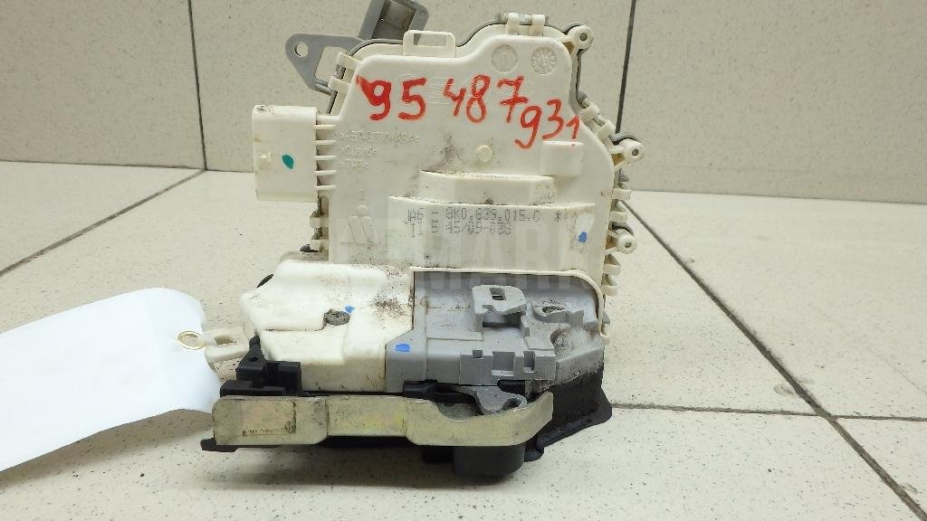 Замок двери задней левой