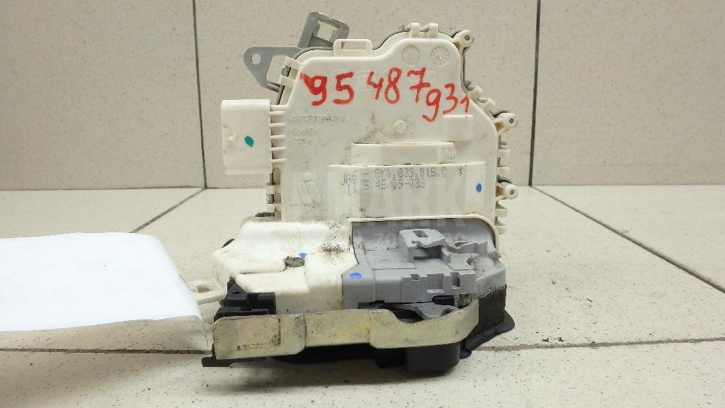 Замок двери задней левой