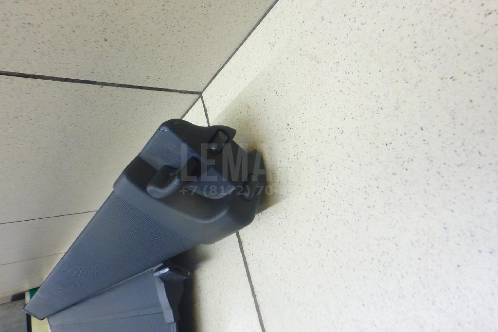 Шторка багажника