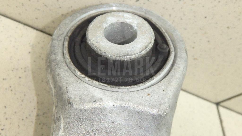 Рычаг задний верхний левый