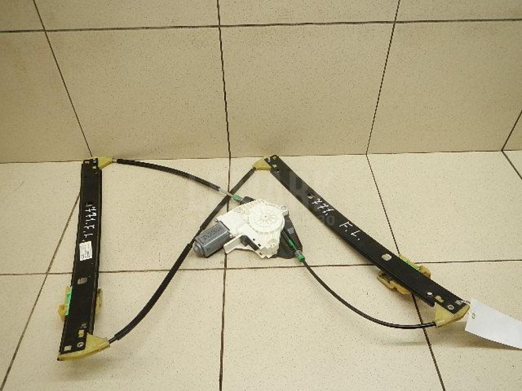 Стеклоподъемник электр. передний левый