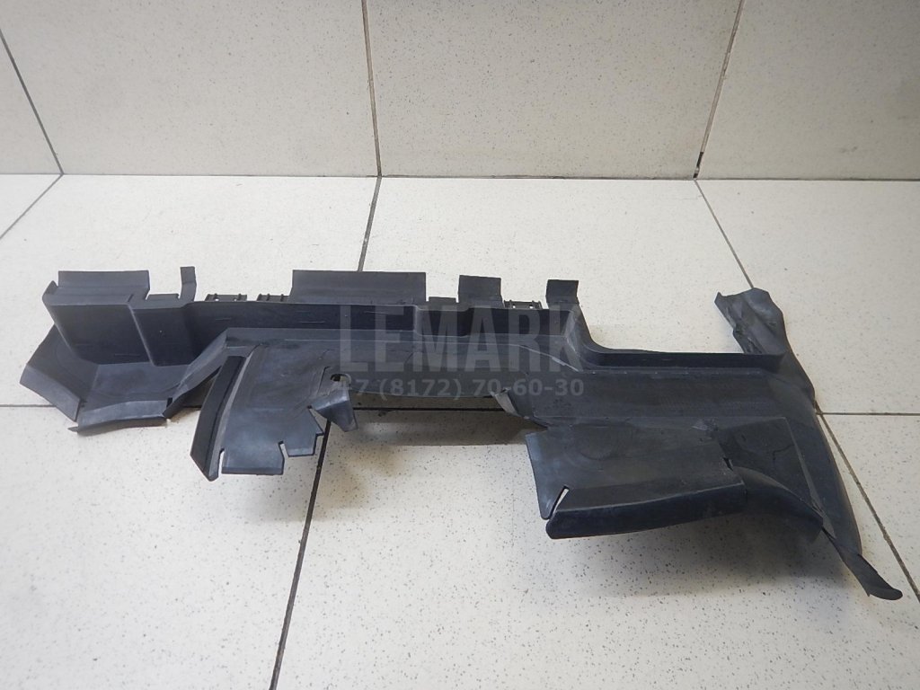 Воздуховод радиатора правый